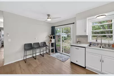 1121 Debra Lane, Madison, WI 53704 - Photo 7