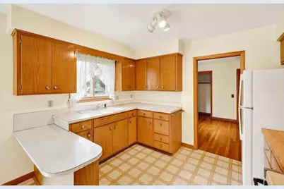 4801 Goldfinch Drive, Madison, WI 53714 - Photo 13