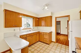 4801 Goldfinch Dr, Madison, WI 53714 - Photo 13