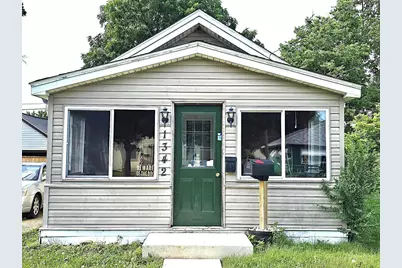 1342 Kenwood Avenue, Beloit, WI 53511 - Photo 1