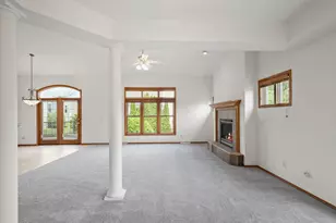 3000 Stamford Pl, Fitchburg, WI 53711 - Photo 9