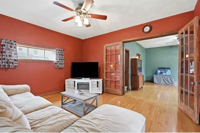 318 S 2nd Street, Janesville, WI 53536 - Photo 9