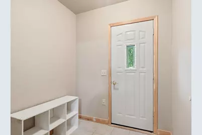 318 S 2nd Street, Janesville, WI 53536 - Photo 3