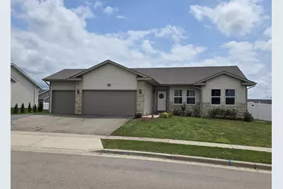 922 Margarets Way, Belleville, WI 53508 - Photo 1
