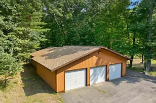 1352 Fur Ct, Wisconsin Dells, WI 53965 - Photo 11
