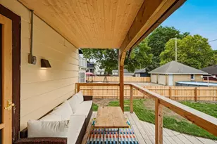 6931 Aetna Ct, Wauwatosa, WI 53213 - Photo 5