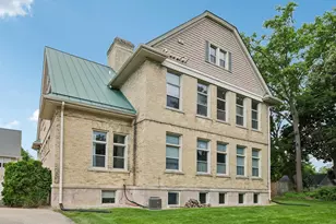 1009 Summit Ave, Stoughton, WI 53589 - Photo 31