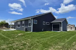3574 Pickard Dr, Janesville, WI 53545 - Photo 5