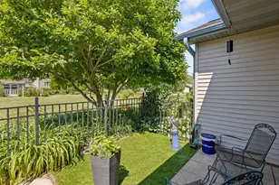 165 Deer Run Dr, Fall River, WI 53932 - Photo 57