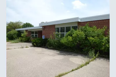 11247 S Merlet Road, Beloit, WI 53511 - Photo 3