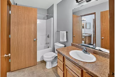 952 Rockefeller Lane, Madison, WI 53704 - Photo 17