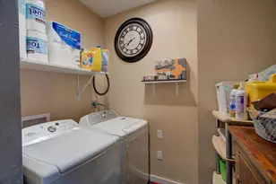 611 9th St, Baraboo, WI 53913 - Photo 21