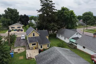 611 9th St, Baraboo, WI 53913 - Photo 39