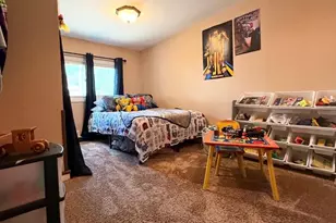 611 9th St, Baraboo, WI 53913 - Photo 25
