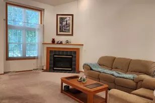1214 Twinleaf Ln, Madison, WI 53719 - Photo 5