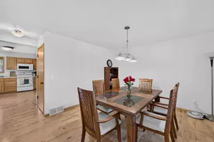 1305 Dewberry Dr, Madison, WI 53719 - Photo 11
