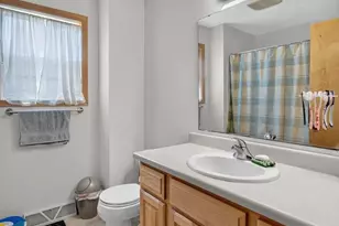 1305 Dewberry Dr, Madison, WI 53719 - Photo 19