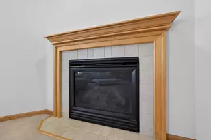 1305 Dewberry Dr, Madison, WI 53719 - Photo 9