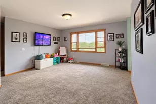 23 Jaz Cir, Reedsburg, WI 53959 - Photo 3
