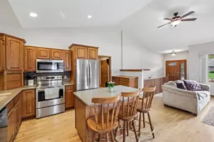 738 8th St, Prairie Du Sac, WI 53578 - Photo 5
