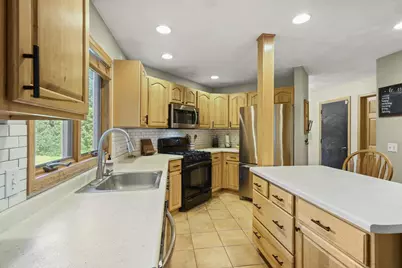 7801 N Robert Drive, Janesville, WI 53536 - Photo 13