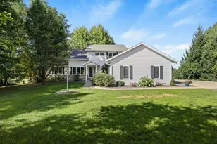 7801 N Robert Dr, Janesville, WI 53536 - Photo 1