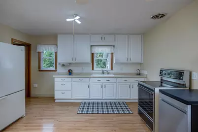 1442 S Marion Avenue, Janesville, WI 53546 - Photo 7
