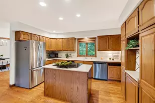 8062 Burr Oak Trail, Cross Plains, WI 53528 - Photo 13