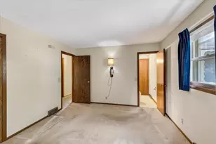 618 Jefferson St, DeForest, WI 53532 - Photo 27