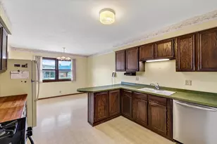 618 Jefferson St, DeForest, WI 53532 - Photo 7