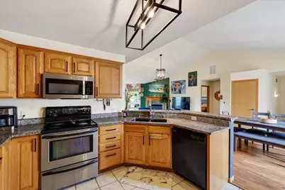 3122 Dorchester Way #5, Madison, WI 53719 - Photo 15