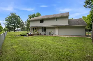 W434 Spruce Dr, Brodhead, WI 53520 - Photo 5