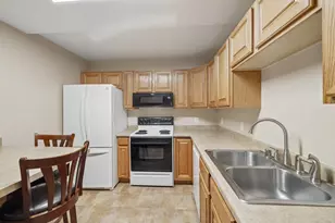 5397 Blue Bill Park Dr, Waunakee, WI 53597 - Photo 5