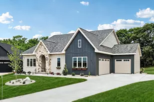 W8778 Blue Violet Ct, Cambridge, WI 53523 - Photo 3