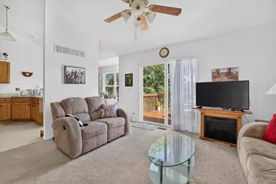 6582 Kristines Way, South Beloit, IL 61080 - Photo 11