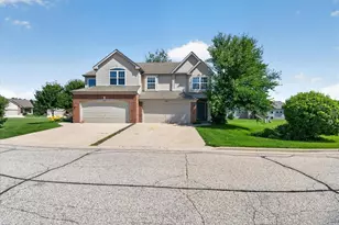 6582 Kristines Way, South Beloit, IL 61080 - Photo 3