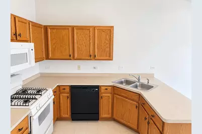 6582 Kristines Way, South Beloit, IL 61080 - Photo 11