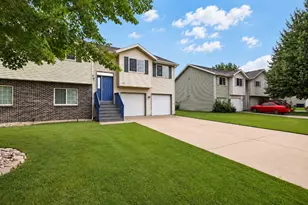 413 Morningside Dr, Deerfield, WI 53531 - Photo 1