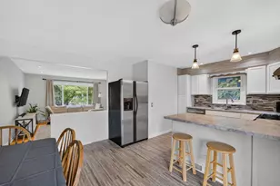 1221 Debra Ln, Madison, WI 53704 - Photo 7