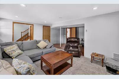 1221 Debra Lane, Madison, WI 53704 - Photo 23