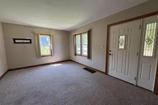 971 Metomen St, Ripon, WI 54971 - Photo 5
