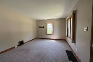 971 Metomen St, Ripon, WI 54971 - Photo 7