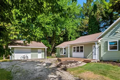 940 Woodside Avenue, Ripon, WI 54971 - Photo 3