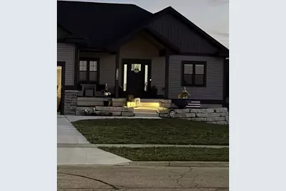 307 Prairie Street, Fall River, WI 53932 - Photo 3