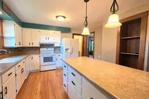 414 Carrington St, Waupun, WI 53963 - Photo 17
