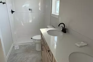 L13 Divine St, Madison, WI 53718 - Photo 15