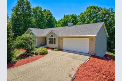 4729 Gaston Circle, Cottage Grove, WI 53527 - Photo 3