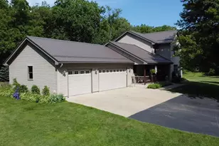 5352 N River Rd, Janesville, WI 53545 - Photo 59