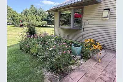 5352 N River Road, Janesville, WI 53545 - Photo 73
