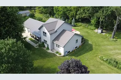 5352 N River Road, Janesville, WI 53545 - Photo 1